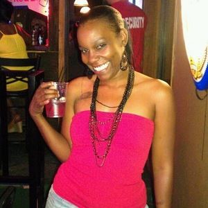 Meet your Posher, Latoya